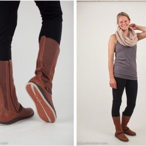 Chaco Mara Waterproof Women’s Boots Size 11